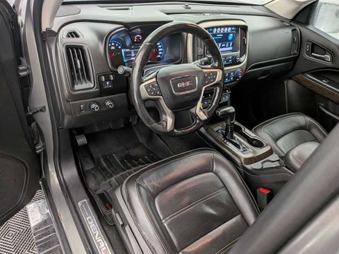 Used 2018 GMC Canyon Denali image 2