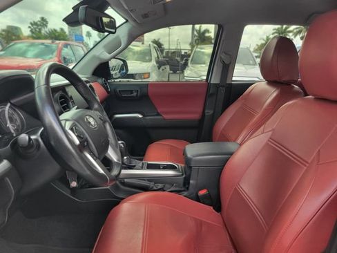 Used 2021 Toyota Tacoma SR5 image 17