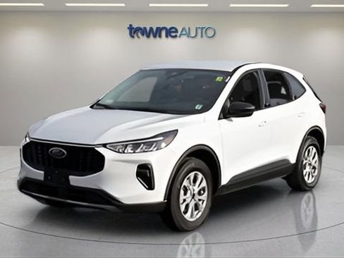 Used 2025 Ford Escape Active w/ Cold Weather Package AWD/4WD image 1