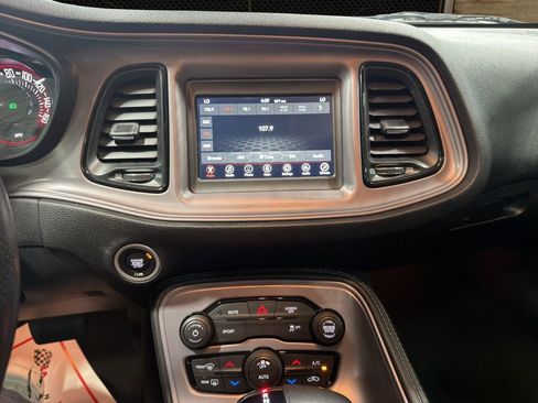 Used 2023 Dodge Challenger SXT w/ Blacktop Package image 29