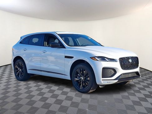 New 2026 Jaguar F-PACE R-Dynamic S image 5