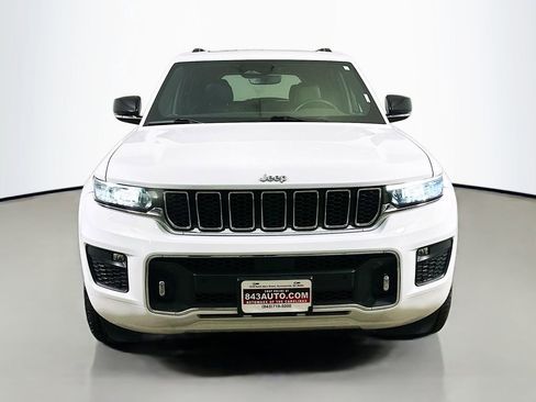 Used 2022 Jeep Grand Cherokee Overland image 2