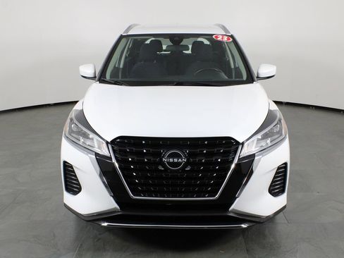 Certified 2023 Nissan Kicks SV FWD image 14