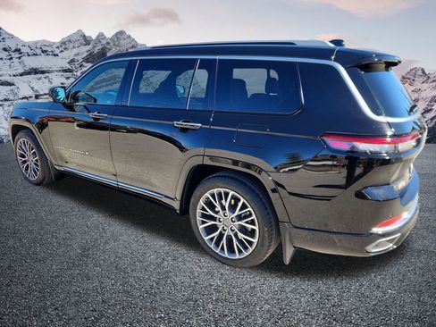 Used 2023 Jeep Grand Cherokee L Summit image 4