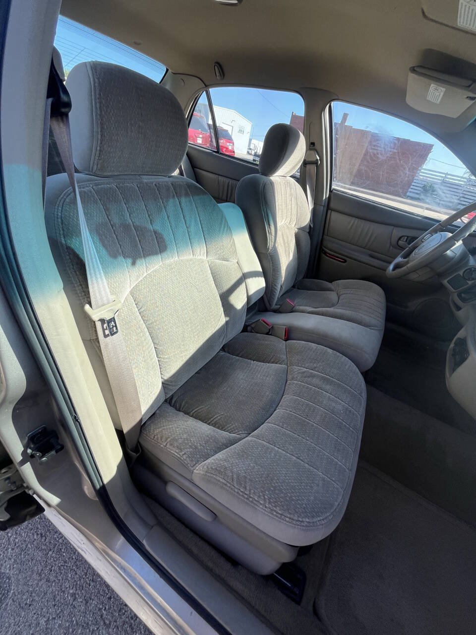 Used 1999 Buick Century Custom FWD image 26