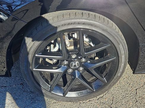 Used 2023 Honda Civic Sport image 9