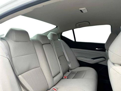 Used 2020 Nissan Altima 2.5 S FWD image 40