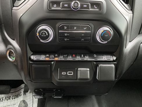 Used 2024 Chevrolet Silverado 1500 Custom Trail Boss AWD/4WD image 28