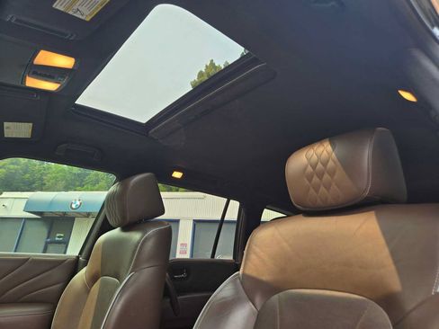 Used 2015 INFINITI QX80 4WD w/ Limited Package image 25