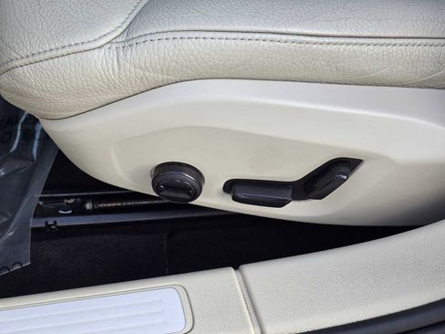 Used 2024 Volvo S60 B5 Plus image 24