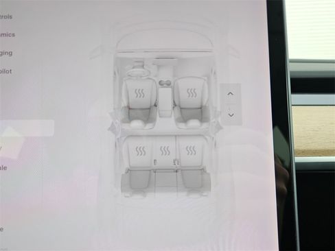 Used 2020 Tesla Model Y Long Range image 26