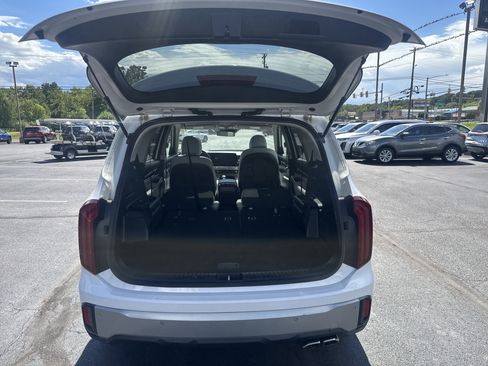 Used 2023 Kia Telluride S w/ S Sunroof Package AWD/4WD image 5