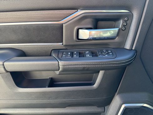 Used 2026 RAM 2500 Laramie w/ Night Edition image 21