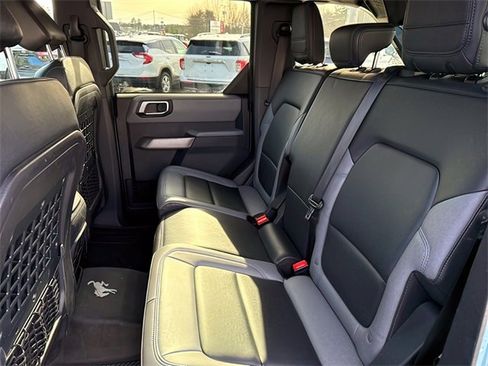 Used 2022 Ford Bronco Black Diamond image 16