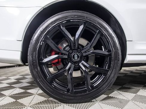 Used 2022 Land Rover Range Rover Sport SVR image 43