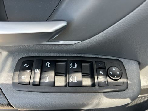 Used 2022 RAM 1500 Big Horn AWD/4WD image 15