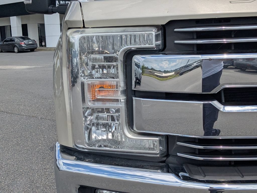 Used 2018 Ford F250 Lariat w/ Chrome Package AWD/4WD image 12