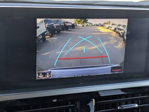 Used 2023 Lexus GX 460 Premium image 17