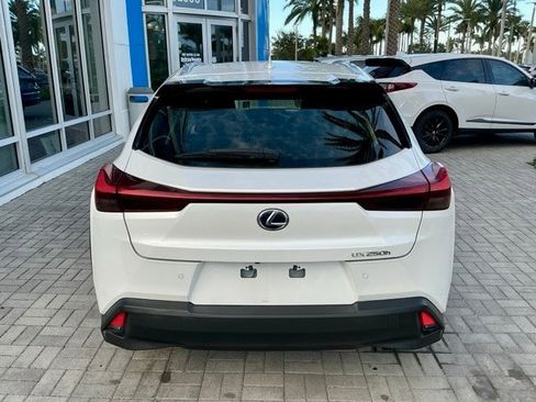 Used 2021 Lexus UX 250h w/ Premium Package image 5