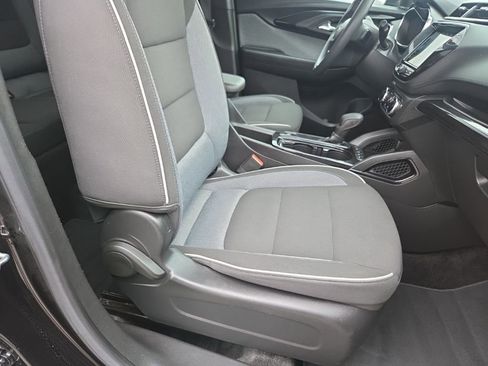Certified 2023 Chevrolet TrailBlazer LT w/ Convenience Package image 28