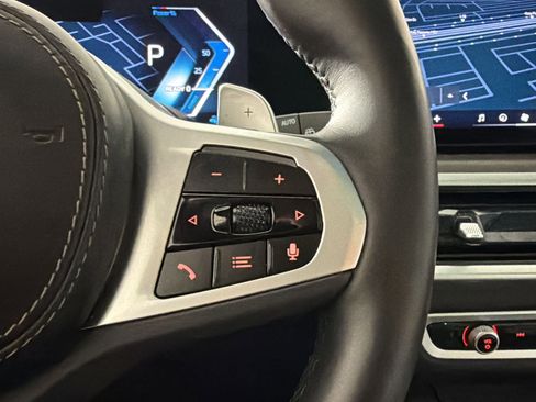 Certified 2025 BMW X5 M60i AWD/4WD image 24