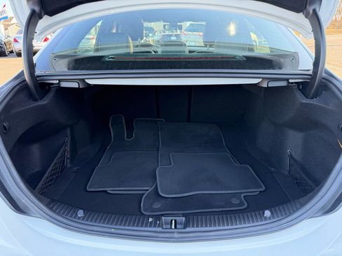 Used 2019 Mercedes-Benz C 300 4MATIC Sedan image 31