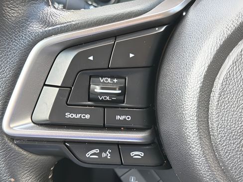 Used 2023 Subaru Forester Premium AWD/4WD image 12