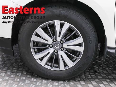 Used 2020 Nissan Pathfinder SL AWD/4WD image 37