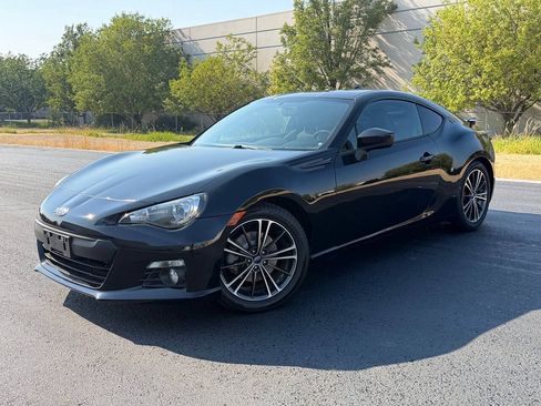 Used 2016 Subaru BRZ Limited w/ Popular Package #4 RWD image 4