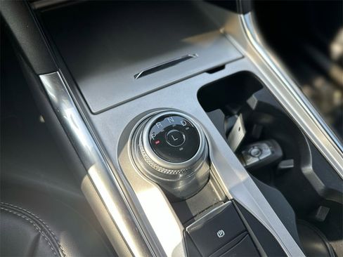 Used 2023 Ford Explorer XLT w/ Equipment Group 202A image 20