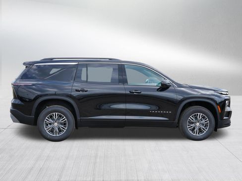New 2026 Chevrolet Traverse LT w/ Driver Confidence Package AWD/4WD image 6