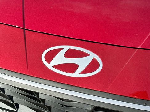 New 2025 Hyundai Elantra SEL image 8