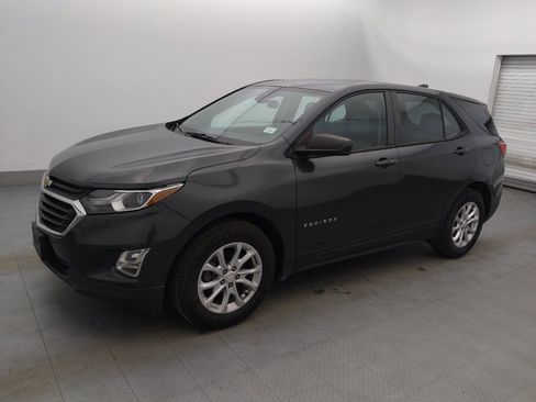 Used 2020 Chevrolet Equinox LS FWD image 2