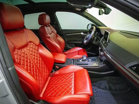 Used 2020 Audi SQ5 Premium Plus w/ Premium Plus Package image 20