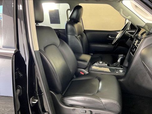 Used 2024 Nissan Armada SV RWD image 10