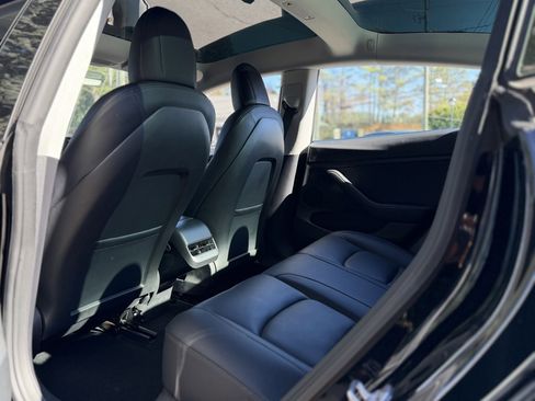 Used 2022 Tesla Model 3 Long Range image 30