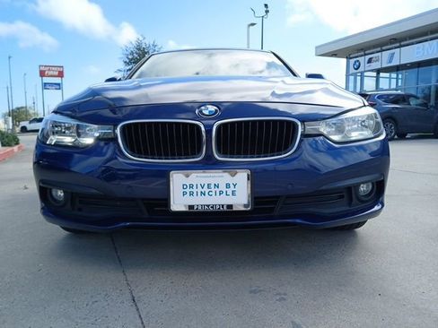 Used 2016 BMW 320i Sedan image 2