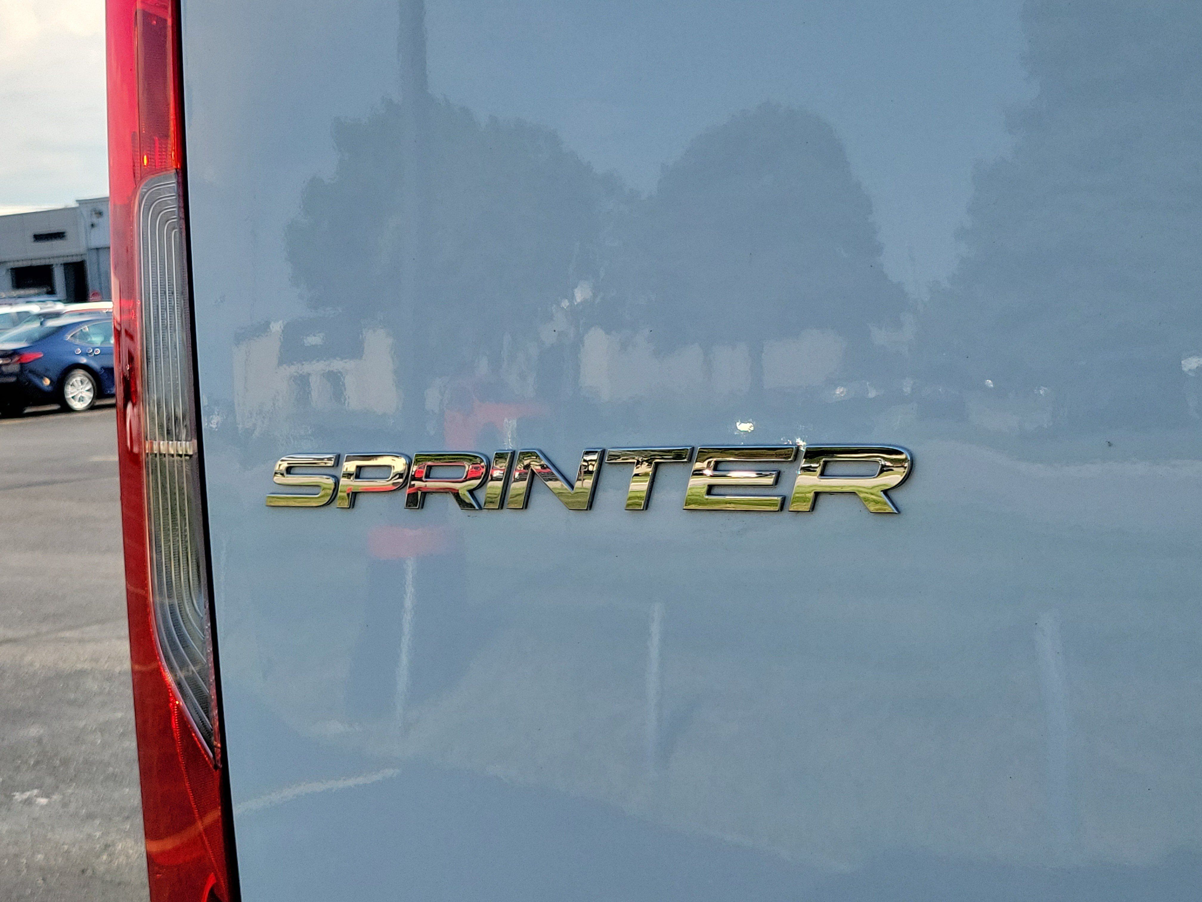 Used 2024 Mercedes-Benz Sprinter 2500 image 6