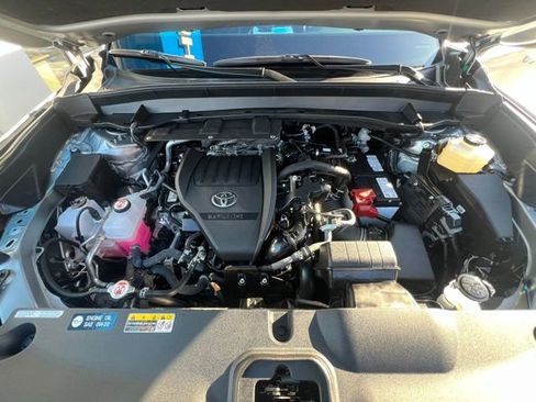 Used 2025 Toyota Grand Highlander AWD image 46