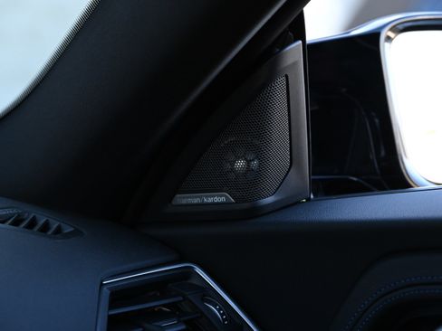 Used 2024 BMW M2 w/ Lighting Package image 33