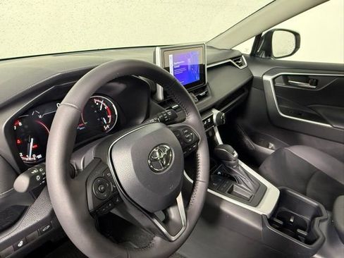 Used 2025 Toyota RAV4 XLE Premium image 52