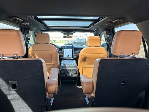 Used 2022 Ford Expedition Max Platinum AWD/4WD image 15