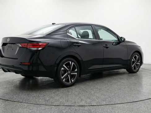 Used 2025 Nissan Sentra SV image 9