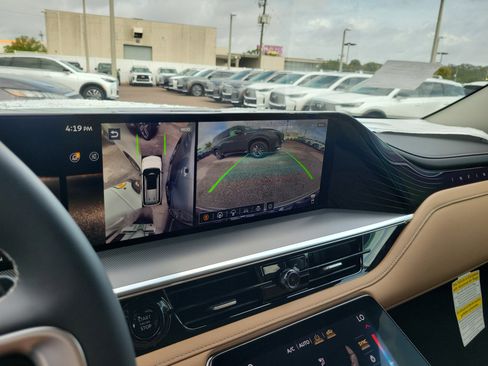 New 2026 INFINITI QX80 Luxe image 20