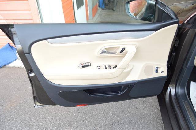 Used 2013 Volkswagen CC Sport FWD image 30