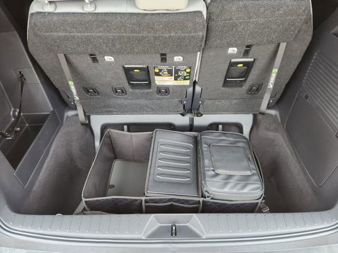 New 2026 Toyota Sienna XLE FWD image 29