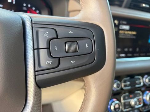 Certified 2022 GMC Yukon Denali RWD image 8