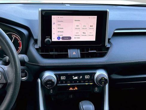 Certified 2025 Toyota RAV4 XLE AWD/4WD image 7