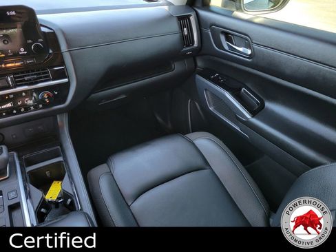Used 2024 Nissan Pathfinder SL w/ SL Premium Package FWD image 21