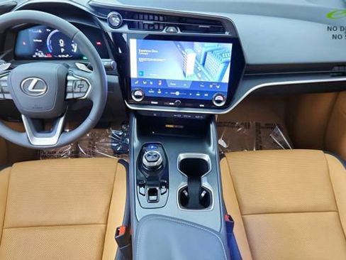 Used 2025 Lexus RZ 300e w/ Cold Area Package FWD image 19